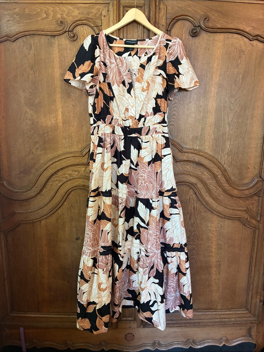 Cynthia Rowley Black Floral V-Neck Tiered Midi Dress - Picture 2 of 8
